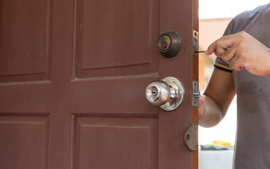 serrurier porte claquée Hermes