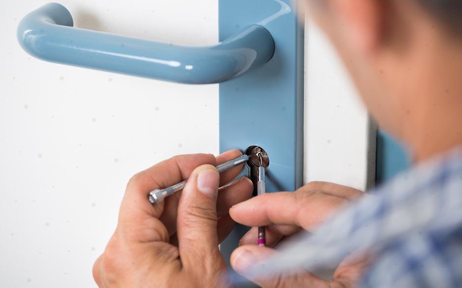 artisan serrurier Paris 8